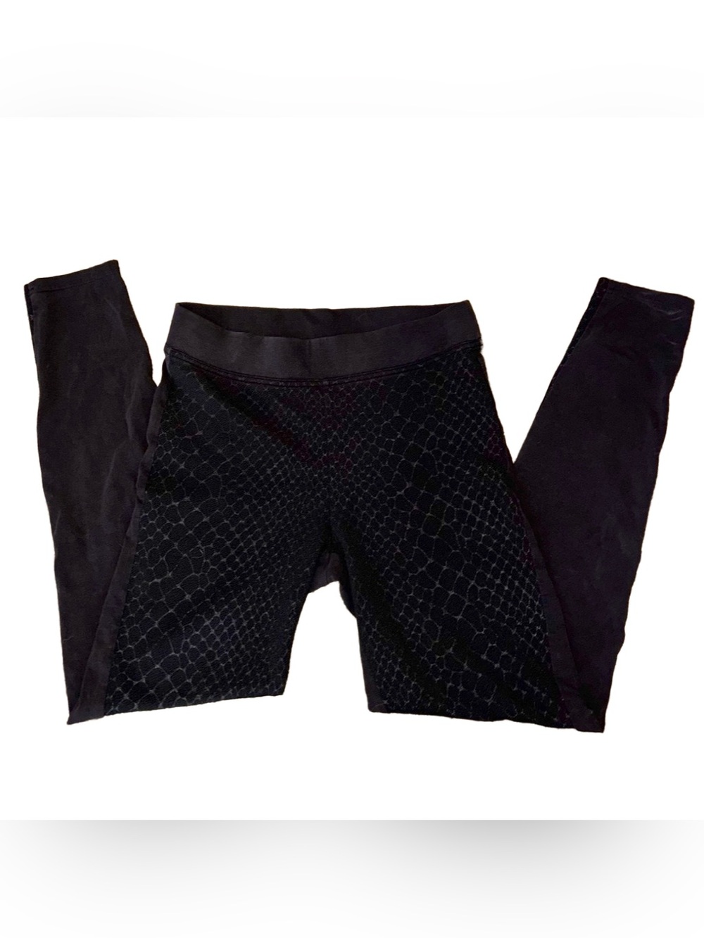 Black Snakeskin Patterened Simply Vera Verawang Leggings